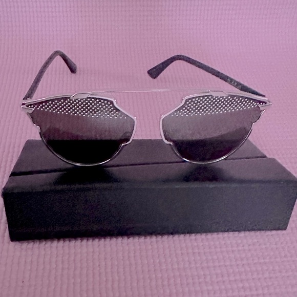 ❤️ Final Sale! Dior So Real Sunglasses - Picture 1 of 9